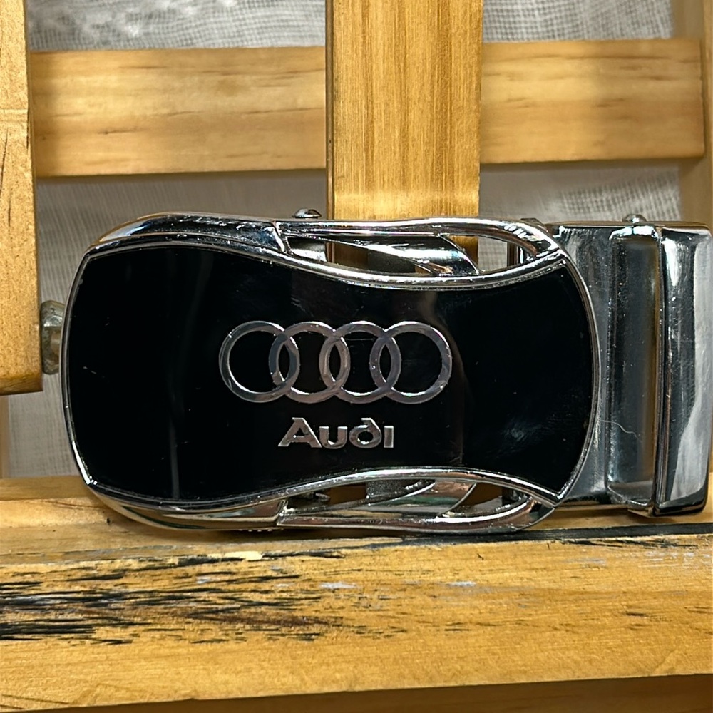 Audi enameled belt buckle